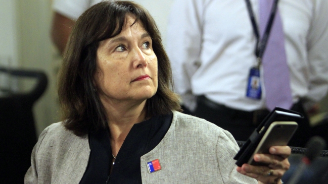 Minsal asegura que Castillo renunciará a millonario bono por incentivo al retiro