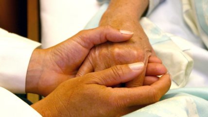 La visión del Colegio Médico sobre el debate de la eutanasia en Chile