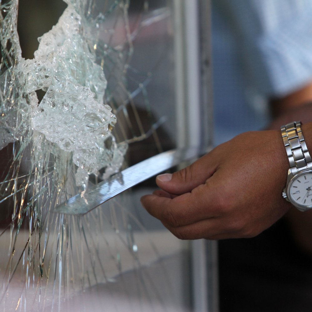 Policía busca a ladrón con el dibujo más ridículo de la historia