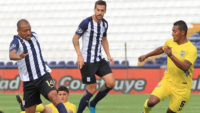 Tomás Costa: Amistoso con Colo Colo servirá como una medida internacional