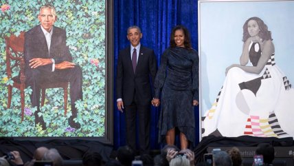   Barack y Michelle Obama presentaron sus retratos oficiales y las pinturas dividieron a redes 