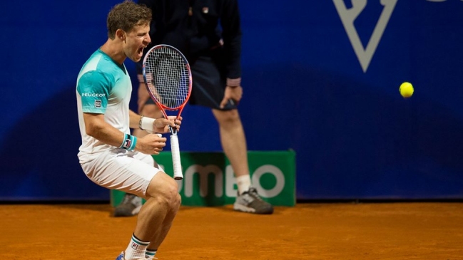 Diego Schwartzman remontó para pasar a cuartos de final en Buenos Aires