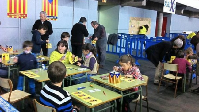 Gobierno español dará opción de estudiar en castellano en colegios de Cataluña