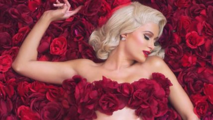 Paris Hilton homenajea a Marilyn Monroe y 