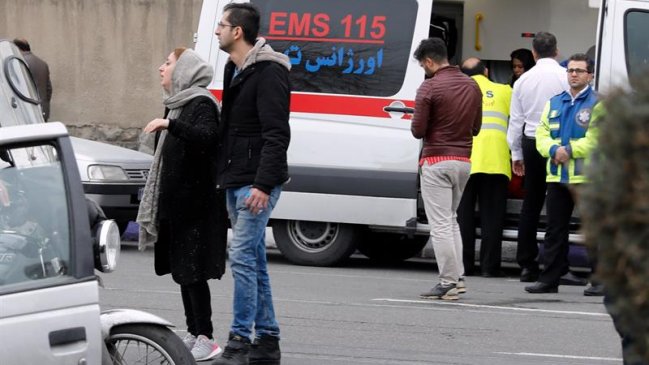 Irán: Avión se estrelló con 66 personas a bordo