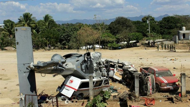A 14 se elevaron los muertos por desplome de helicóptero en el sur de México
