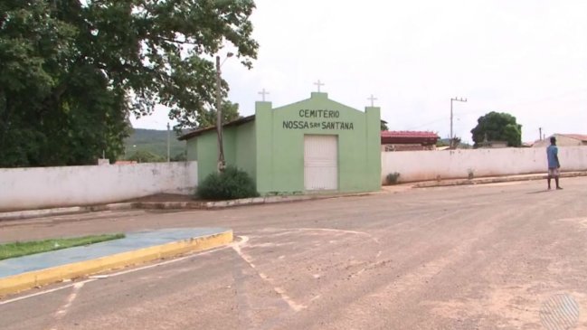 Familia acusa que mujer fue enterrada viva y murió intentando salir del ataúd