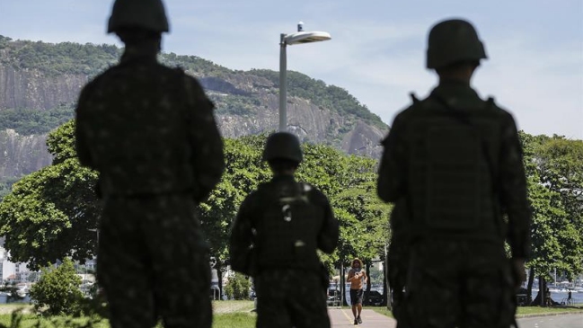 Diputados aprobaron militarización en seguridad de Río de Janeiro