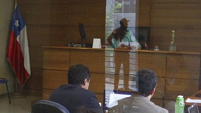 Hombre fue declarado culpable de asaltar a pololos y abusar de la mujer