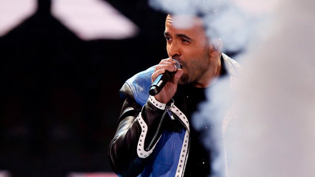 Cover de Luis Fonsi a The Police generó críticas en redes sociales