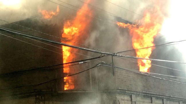 Hombre murió en incendio que consumió su vivienda en Lota