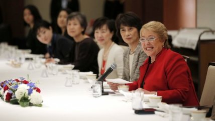   Presidenta Bachelet encabeza desayuno con mujeres destacadas en Japón 