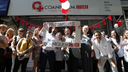 Con grandes rebajas se celebra un año vida de la primera Coaniquem Store