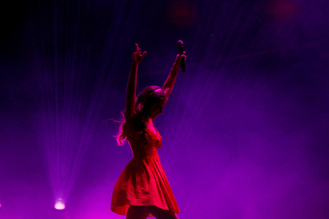 Alison Mandel y rutina en Viña: No es un tapabocas, es mi trabajo