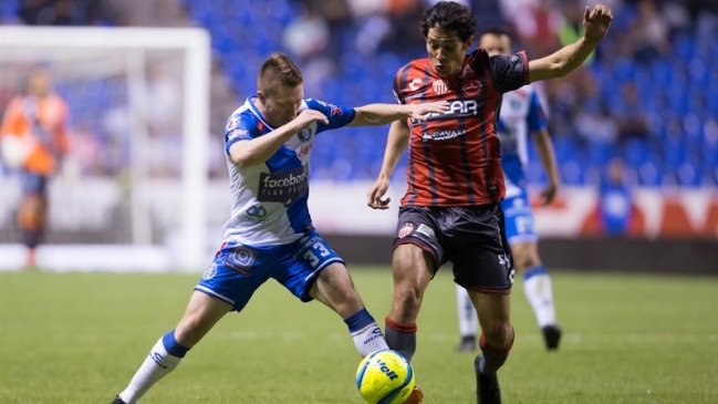 Un Necaxa repleto de chilenos igualó sobre la hora ante Puebla con un golazo