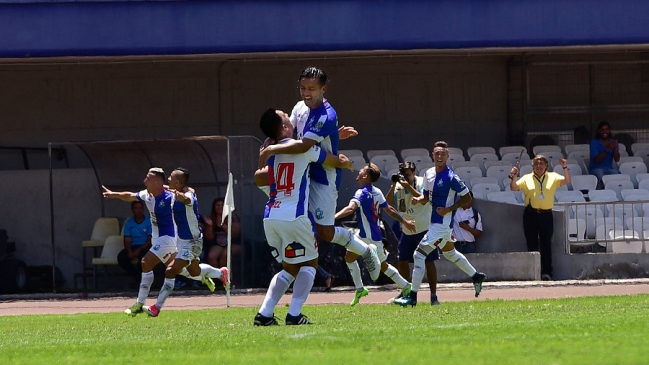 Deportes Antofagasta remontó sobre la hora para vencer a Deportes Iquique en el norte