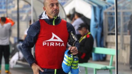 Eduardo Lobos vio desde la banca la caída de Everton ante Audax Italiano