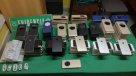 Detuvieron a mujer que llevaba casi 200 smartphones ocultos para el contrabando