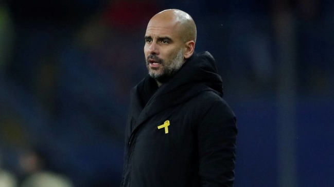 Guardiola dejará de llevar el lazo amarillo si perjudica a Manchester City
