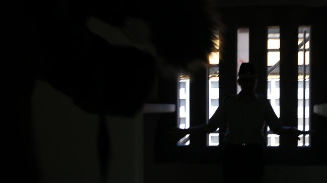 Mujer fue detenida tras intentar ingresar droga hasta la cárcel de San Antonio