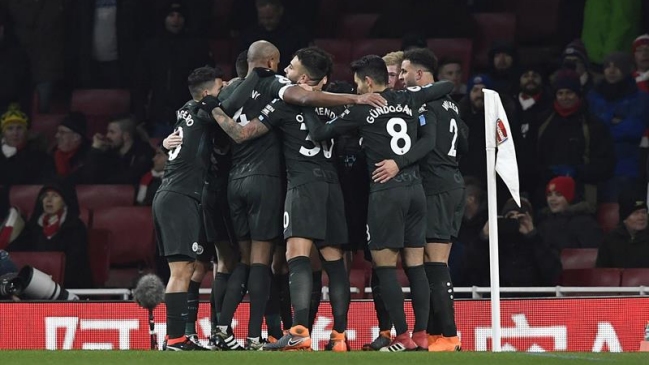 Manchester City de Claudio Bravo recibirá a Chelsea por una nueva fecha de la liga inglesa