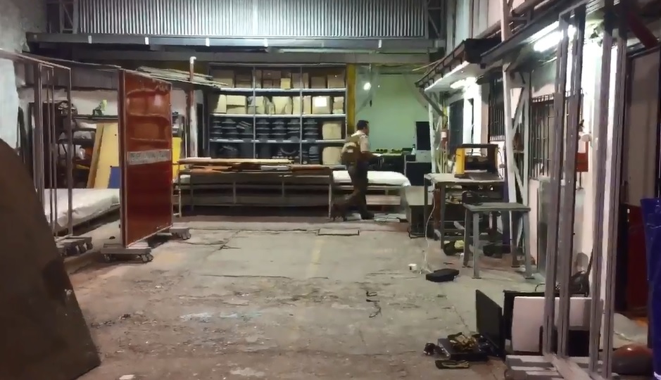 Dos detenidos tras robo frustrado a bodega de Chilexpress en San Miguel