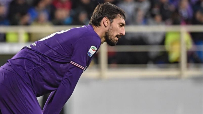 Fiorentina y Cagliari retiran el número 13 en honor a Davide Astori
