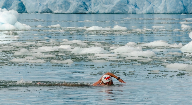 Bárbara Hernández sumó dos preseas en el Mundial de Aguas Gélidas