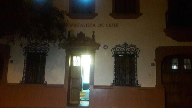 Robo frustrado afectó a sede del Partido Socialista en el centro de Santiago