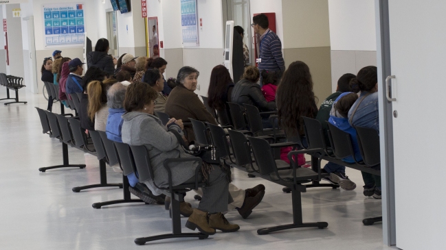 Extienden trabajo de comisión investigadora por reducción de listas de espera