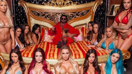 Magnate desató la furia de Instagram con fotos de mujeres desnudas y haciendo aseo