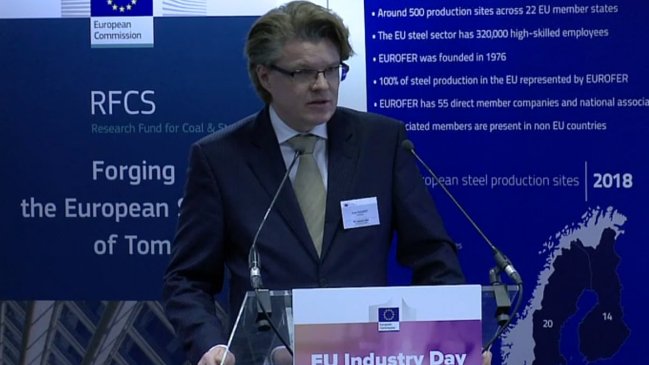 Asociación acerera de Europa tacha de absurdos los aranceles de EEUU