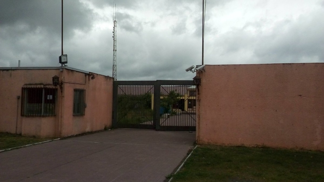 Trabajadores del Centro Sename de Coronel rechazan participar en allanamientos