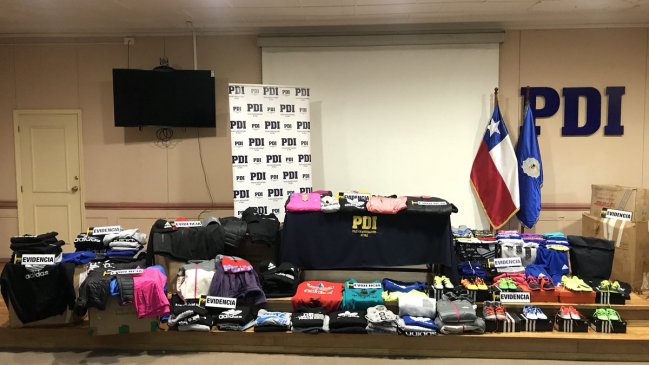 Punta Arenas: PDI decomisó ropa falsificada en locales del centro