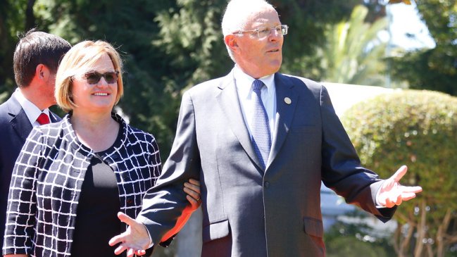 Perú: 58 por ciento está a favor de la destitución de Kuczynski