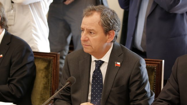 Ministro de Educación quiere incluir 