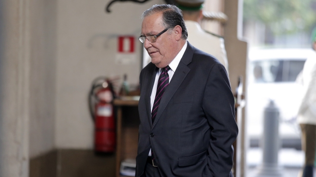 Hugo Gutiérrez plantea acusación constitucional contra Jaime Campos