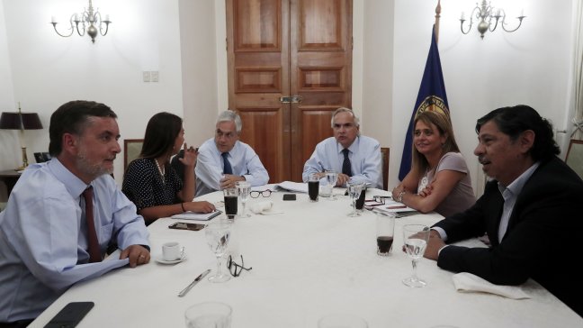 Gobierno y partidos de Chile Vamos realizarán primer cónclave en Cerro Castillo