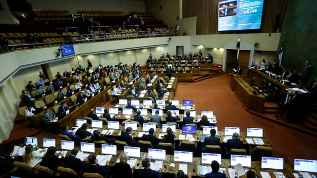 VTR suspende señal de Cámara de Diputados TV por emisión de pornografía