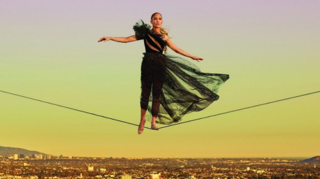 Jennifer Lopez reveló que un director le pidió que le mostrara los pechos