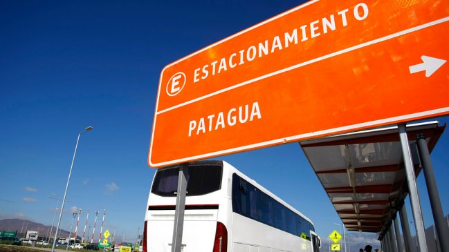 Aeropuerto de Santiago construirá nuevos estacionamientos