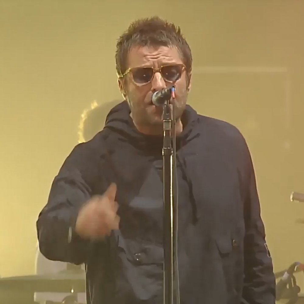 Liam Gallagher no pudo cumplir con su show en Lollapalooza y se fue del escenario