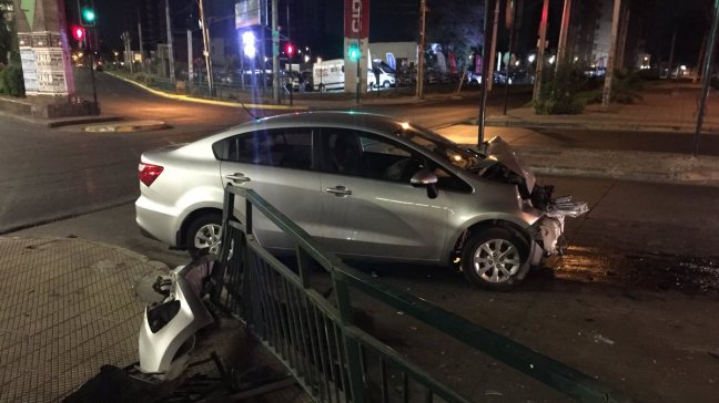 Dos adolescentes y tres adultos detenidos tras persecución en Maipú