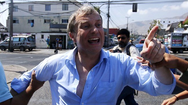 El Gobierno se querellará contra los agresores de José Antonio Kast
