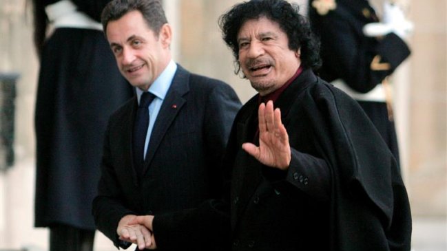  Sarkozy denunció calumnias de Gadafi en su contra  