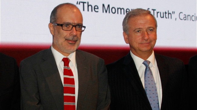 Ministro Larraín y Rodrigo Valdés se enfrentaron por cifras económicas