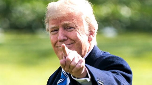 Trump prepara penalización a inmigrantes con beneficios sociales