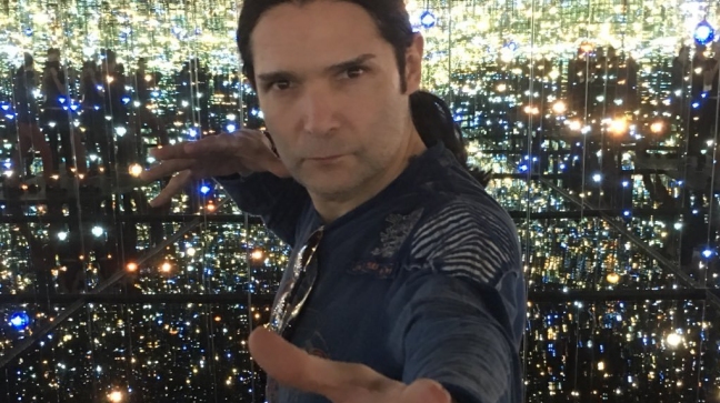 Corey Feldman aseguró haber sido acuchillado pero la Policía lo desmintió