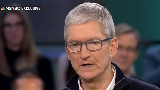 CEO de Apple criticó a Facebook por el manejo de datos personales