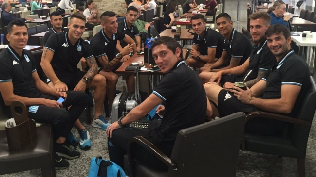 Racing llegó a Santiago para enfrentar a U. de Chile por la Copa Libertadores